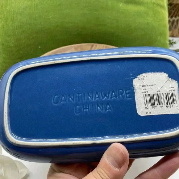 Price drop! Vintage Blue Cantinaware Pottery Covered Butter Dish - Picture 6 of 8